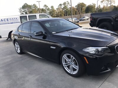 BMW 528i 2016  (4).JPEG